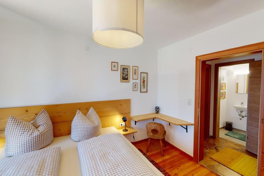Haus Alberto - Haus Mit 2 Ferienwohnungen Эцталь-Банхоф Экстерьер фото