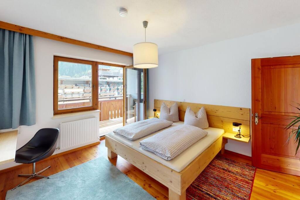 Haus Alberto - Haus Mit 2 Ferienwohnungen Эцталь-Банхоф Экстерьер фото