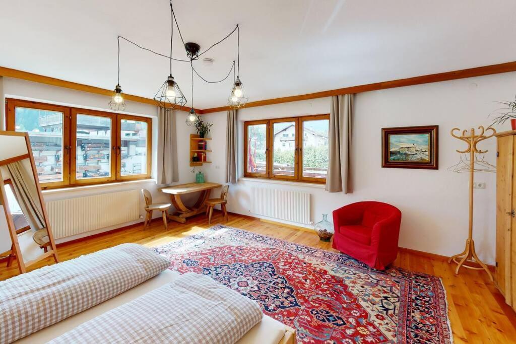 Haus Alberto - Haus Mit 2 Ferienwohnungen Эцталь-Банхоф Экстерьер фото