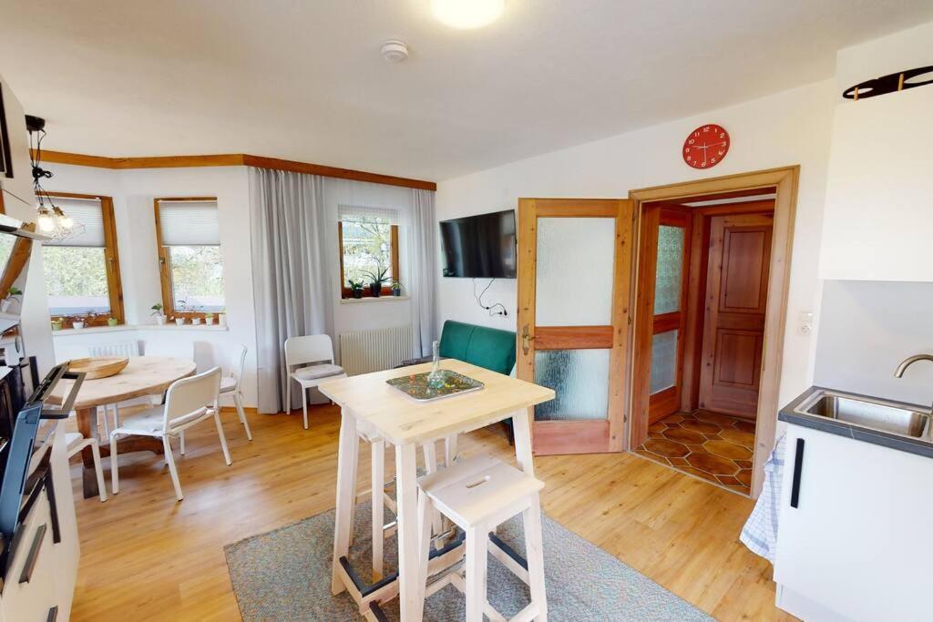 Haus Alberto - Haus Mit 2 Ferienwohnungen Эцталь-Банхоф Экстерьер фото