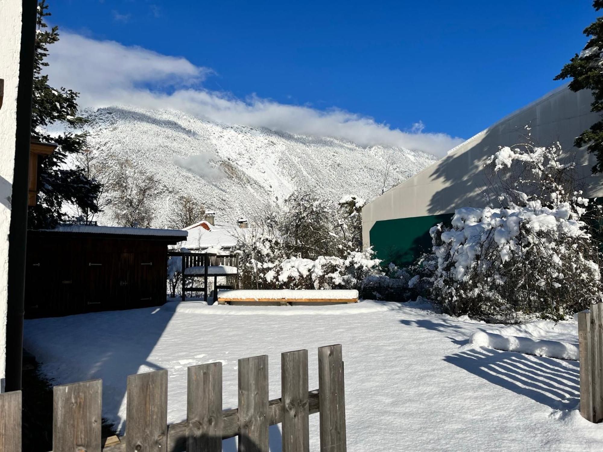 Haus Alberto - Haus Mit 2 Ferienwohnungen Эцталь-Банхоф Экстерьер фото